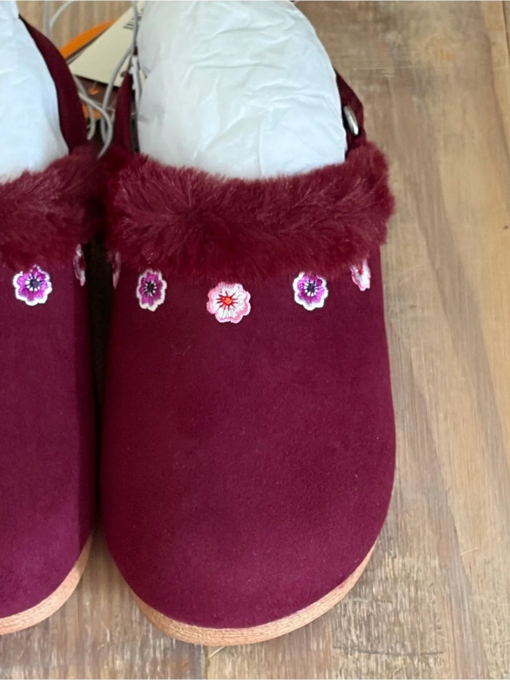 Gymboree Embroidered Floral Burgundy Clogs 💗 🆕